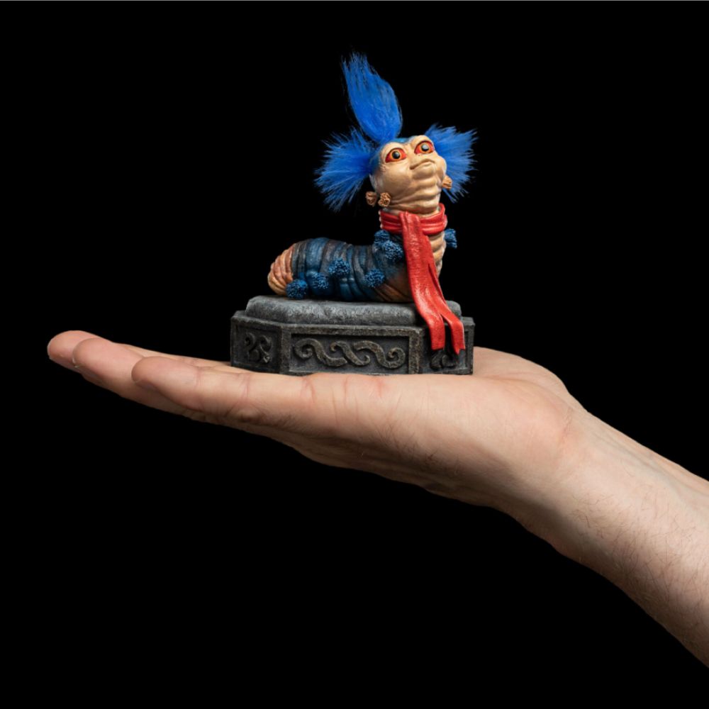 Ello Worm 1:1 Scale Collectible Statue