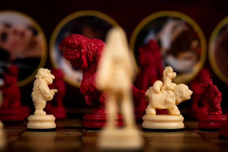 Jim Henson`s Labyrinth: Chess Set – shop.Henson.com